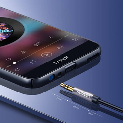 Ugreen Kabel AUX-Verlängerungskabel 3,5 mm Miniklinke 2 m schwarz (AV118 10594)