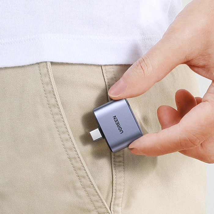 USB-C auf USB-C und 3,5mm Klinkenadapter UGREEN CM231 (grau)