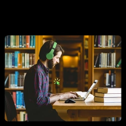 Myszka Ugreen bezprzewodowa ergonomiczna optyczna - czarna