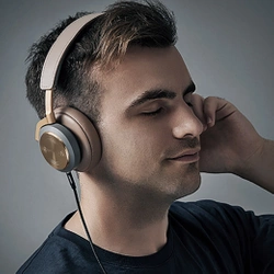 Ugreen audio cable AUX straight minijack 3.5 mm 1m black (AV112)